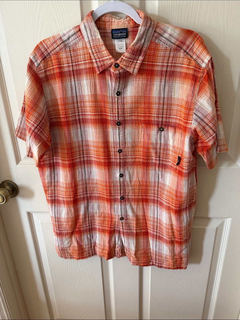 Patagonia Orange and White Plaid Short-Sleeve Button-Down Shirt Sz L.  Box52